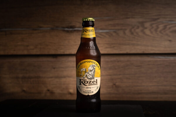 kozel blonda sticla